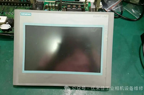 西门子触摸屏维修 01.jpg